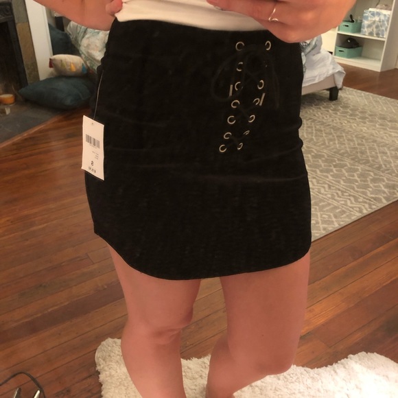 🍂 FALL NWT Forever 21 Black Skirt Size Small - Picture 3 of 5